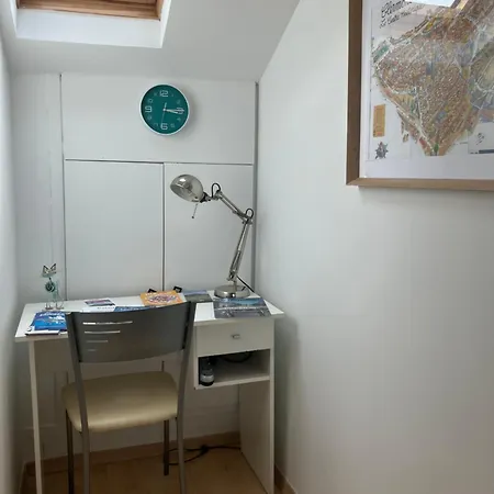Centre-ville Climatise Avec Parking Gratuit Апартаменты *