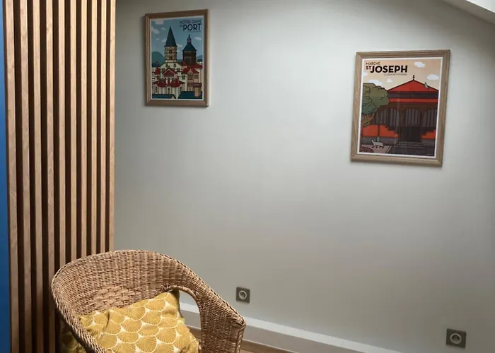 Centre-ville Climatise Avec Parking Gratuit Apartment