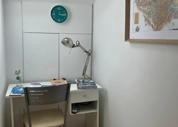 Centre-ville Climatise Avec Parking Gratuit דירה *